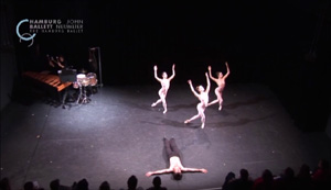 Choreographie meiner Komposition für Schlagzeug